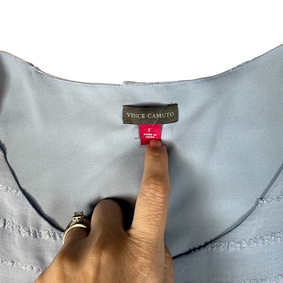 Vince Camuto Blue Large Sleeveless Blouse - Picture 2 of 3